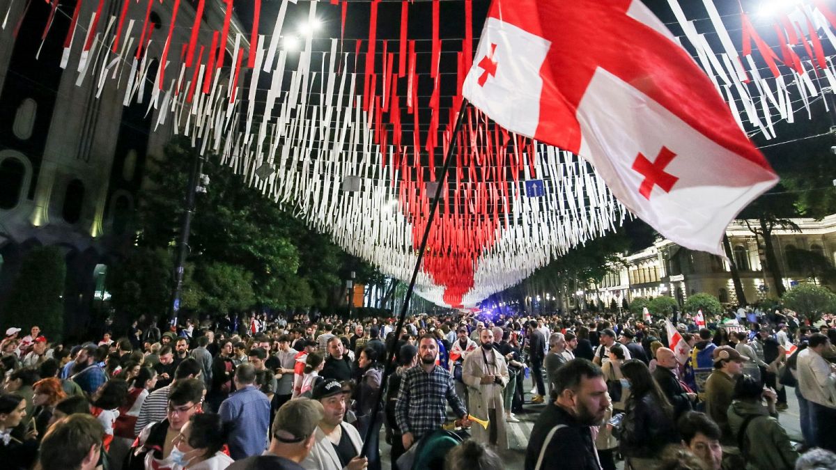 Gürcistan'daki STK'lar yeni 'yabancı ajanlar yasası' kapsamında kayıt olmayı reddediyor