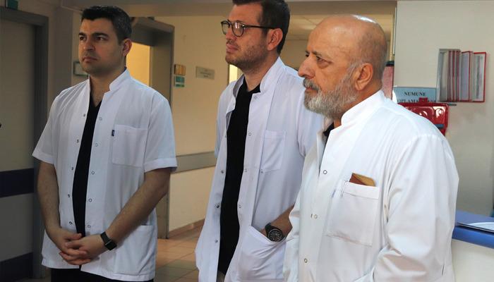 'Tıp literatüründe çok nadir görülen bir vaka' Karın ağrısı şikayetiyle ayrıldı... Gözlerine inanamadılar.