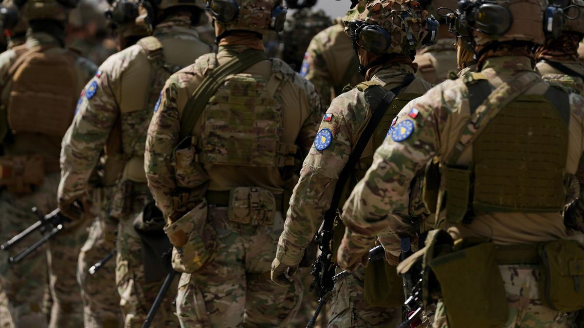 BM, Bosna Hersek'te EUFOR'un görev süresini 1 yıl daha uzattı