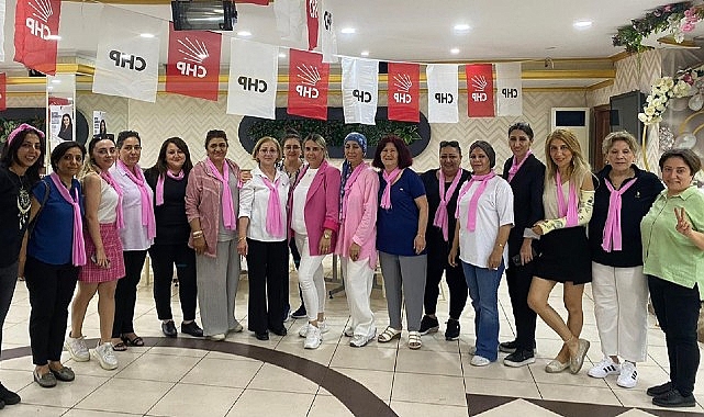 CHP Bağcılar Kadın Kolları'nda devir teslim töreni düzenlendi - GÜNDEM