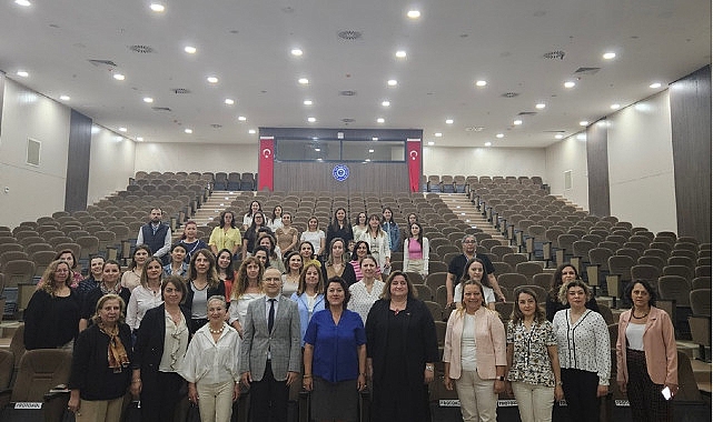 Hemşirelik - SAĞLIK Fakültesi'nde "Bilimsel yayın sürecini kolaylaştıranlar" konuşuldu.
