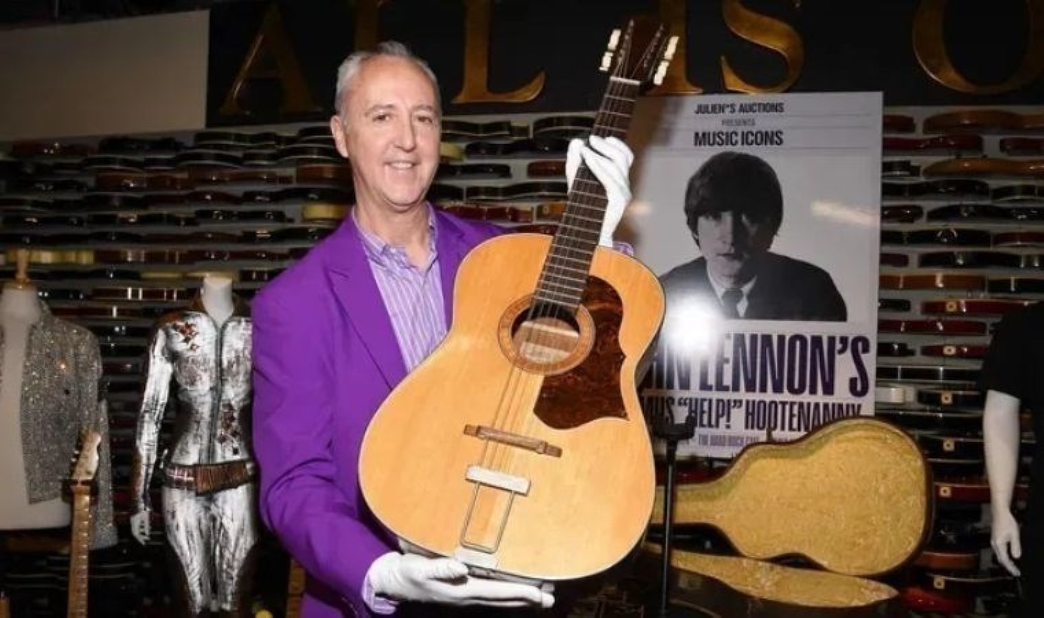 John Lennon'ın 50 yaşındaki kayıp gitarı 2,9 milyon dolara bulundu - Son Dakika Dünya Haberleri