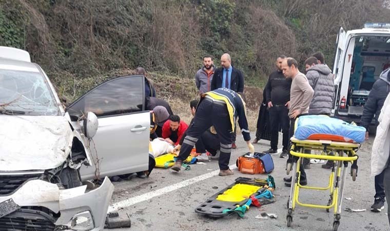 Rize'de trafik kazası: Araç devrildi