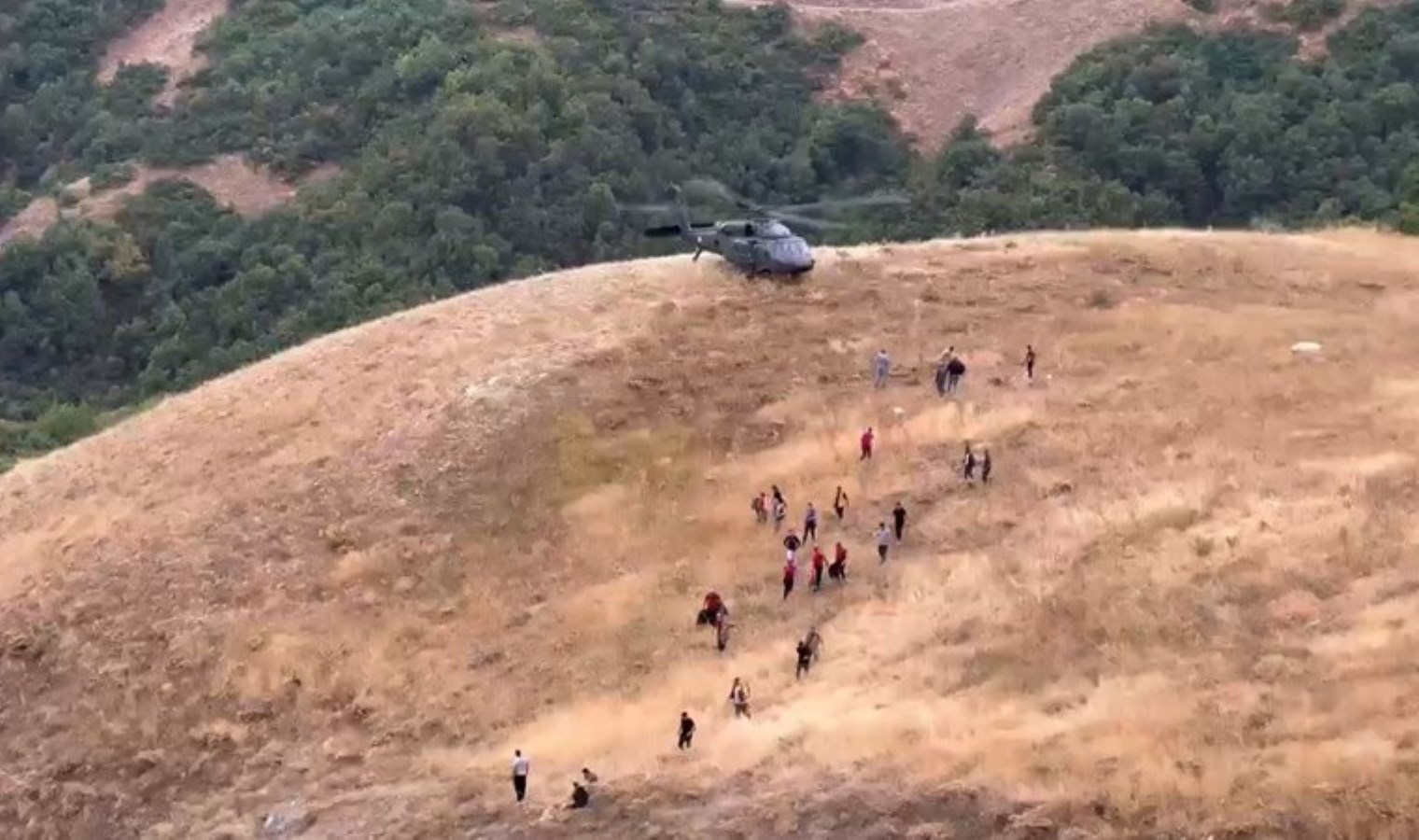 Askeri araç uçuruma yuvarlandı: 5 asker yaralandı! - Türkiye'den son dakika haberleri