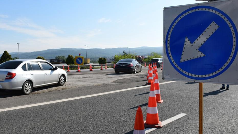 TEM Otoyolu Kocaeli Kesimi Ankara Yönü Geçici Trafik Kapatma ile Yenileniyor