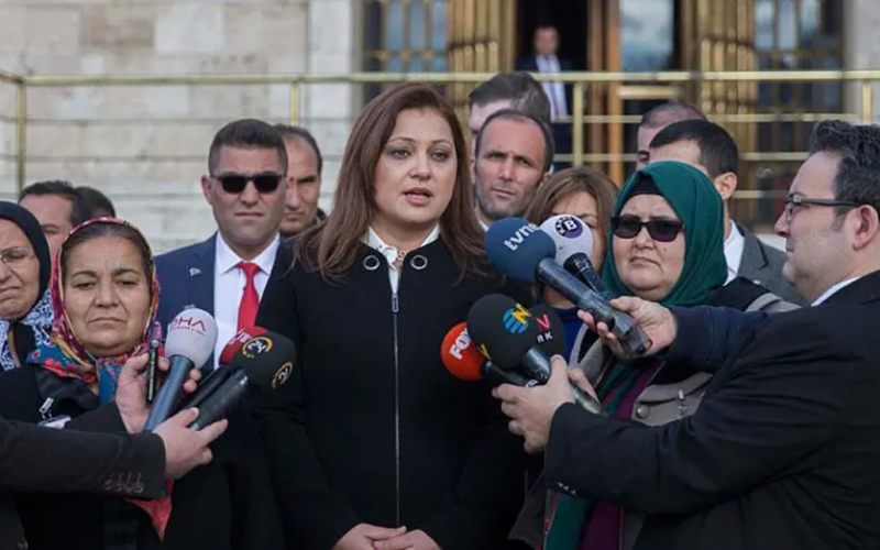 CHP'de Burcu Köksal'a kesin ihraç talebi